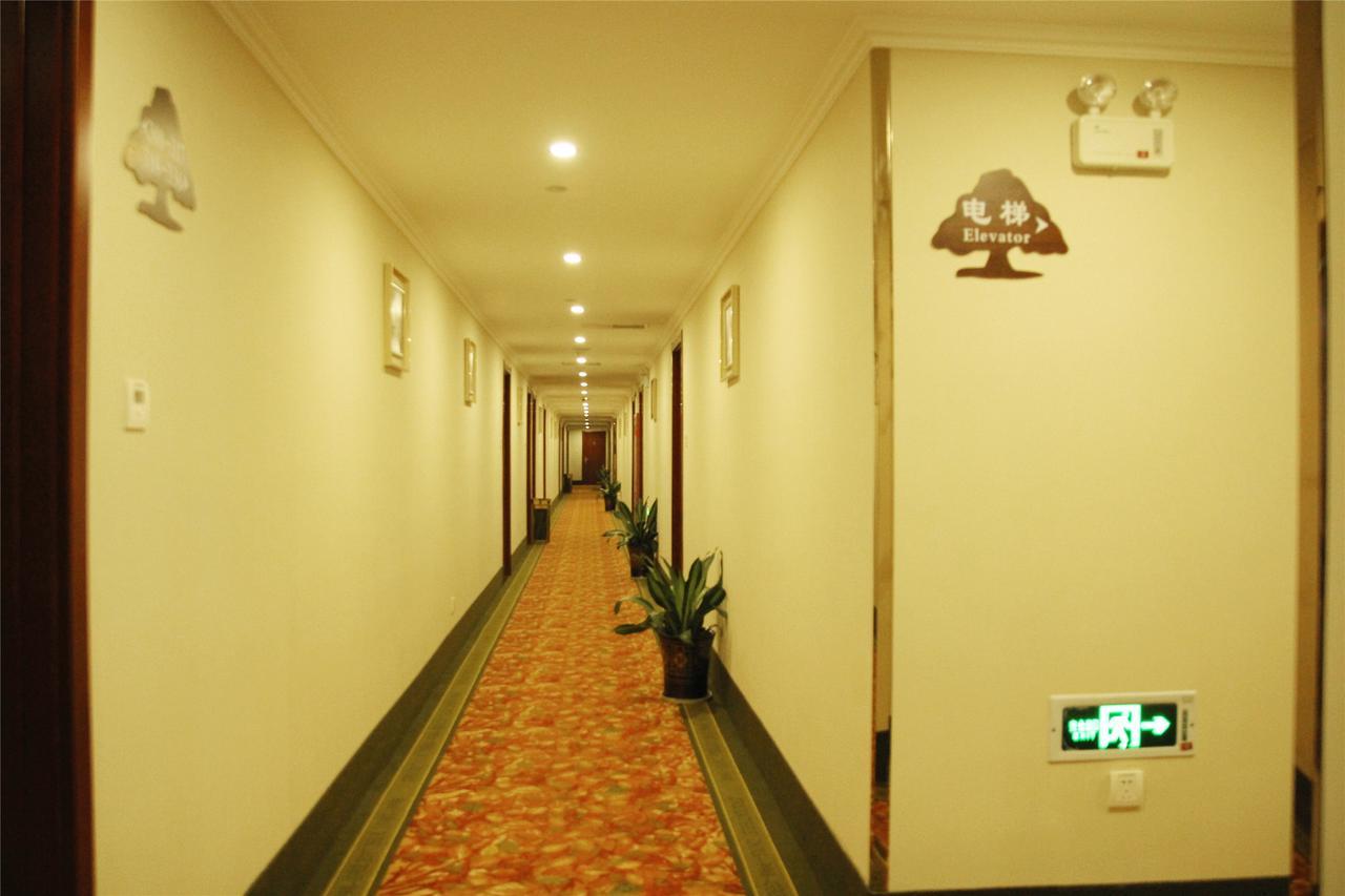 Greentree Inn Shaanxi Hanzhong Railway Station Beiyihuan Road Express Hotel Exterior photo