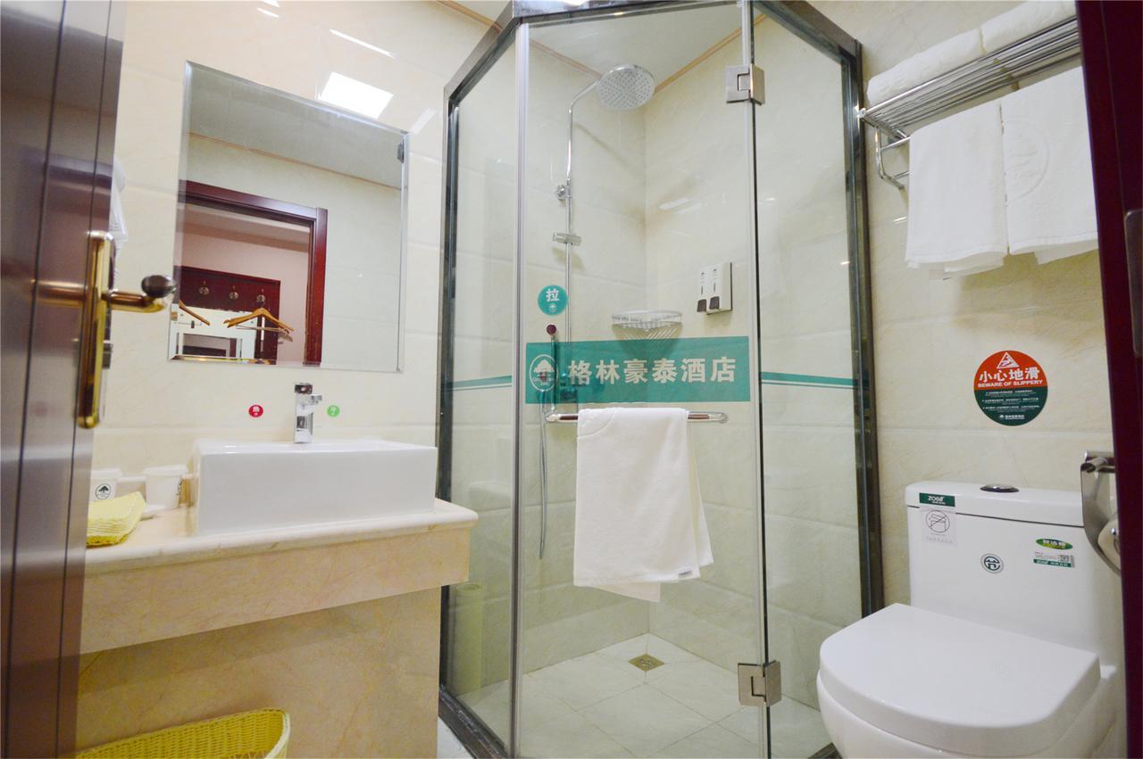 Greentree Inn Shaanxi Hanzhong Railway Station Beiyihuan Road Express Hotel Exterior photo